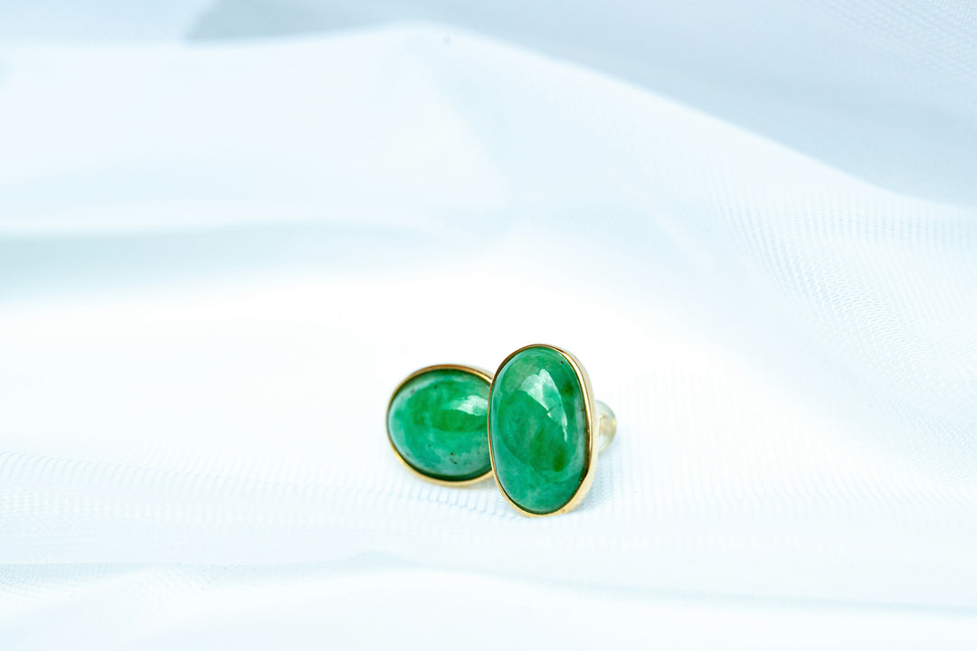 Jade Green Meaning: Healing, Harmony, and Abundance