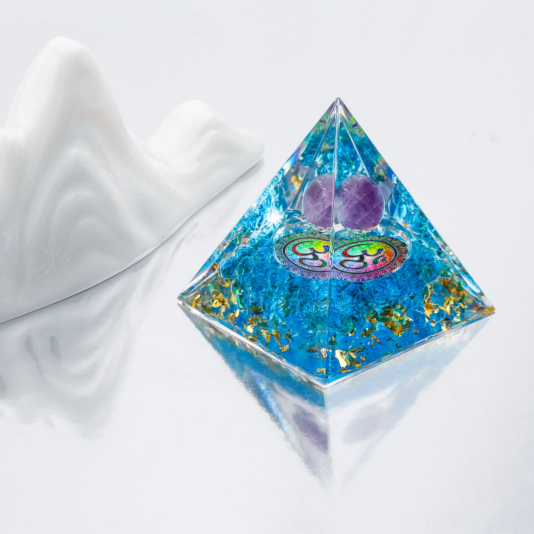 Amethyst Orgonite Pyramide - Orgone Energy Generator