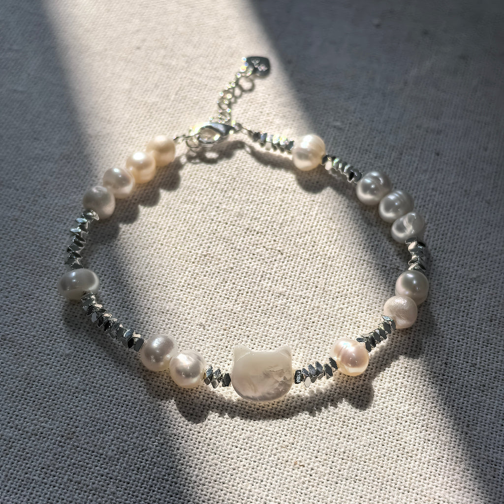 Pearl Silver Cat Bracelet