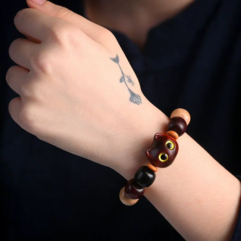 Small Leaf Red Sandalwood Cat Protection Bracelet